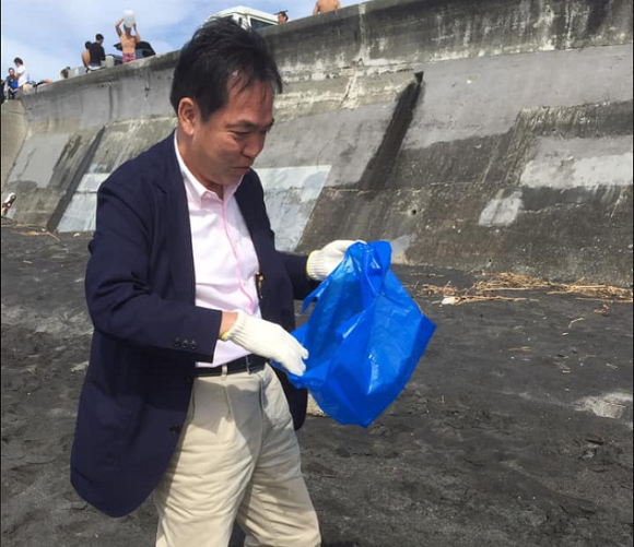 鎌倉  七里ガ浜クリーンコミュニティの清掃活動に参加しました。